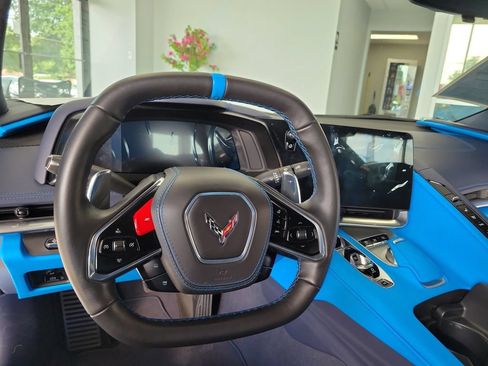 Used 2022 Chevrolet Corvette Stingray Premium Cpe w/ Battery Protection Package RWD image 21