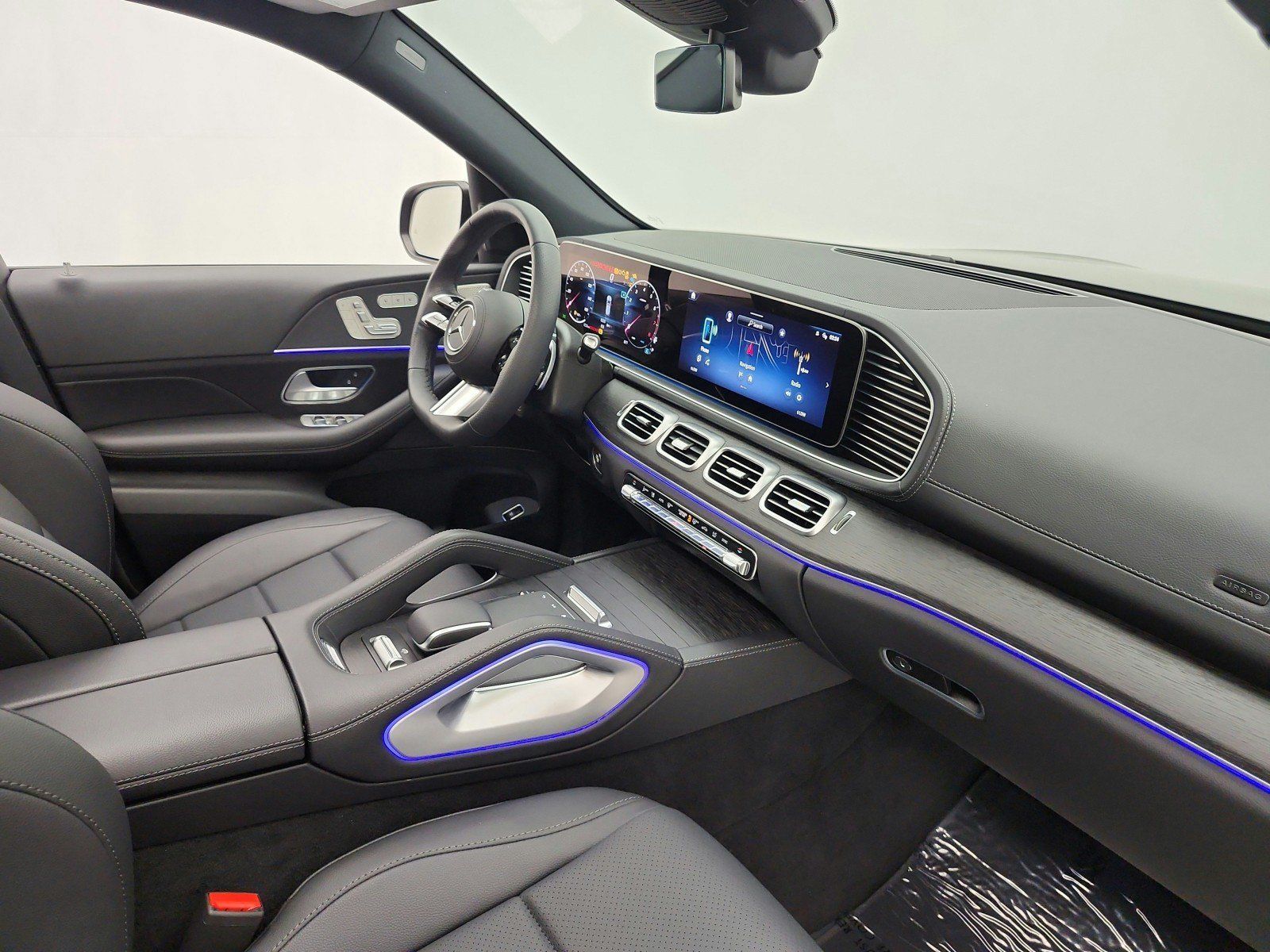 Used 2025 Mercedes-Benz GLS 450 4MATIC image 22