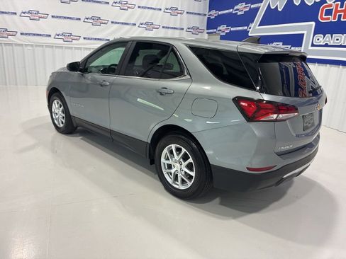 Used 2024 Chevrolet Equinox LT w/ LPO, Floor Liner Package FWD image 4