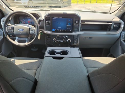 Used 2025 Ford F150 XLT w/ Equipment Group 301A Standard AWD/4WD image 19