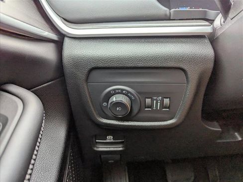 New 2025 Jeep Grand Cherokee Limited image 17