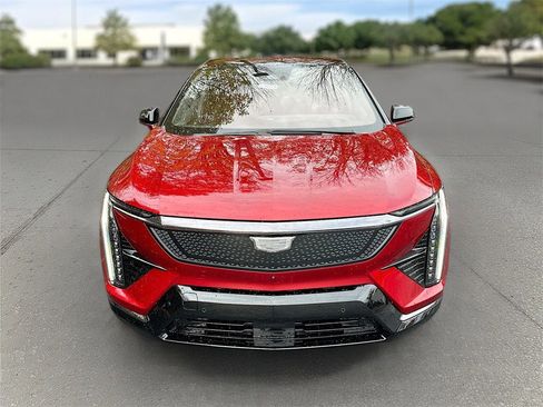 New 2026 Cadillac Optiq Sport 2 image 2