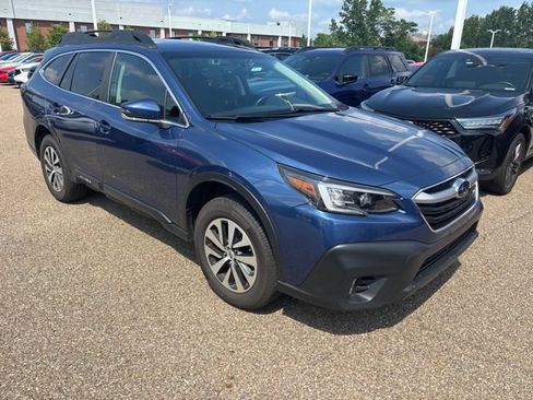Used 2022 Subaru Outback Premium w/ Popular Package #1 AWD/4WD image 2