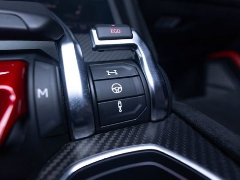 Used 2024 Lamborghini Urus Performante AWD/4WD image 54