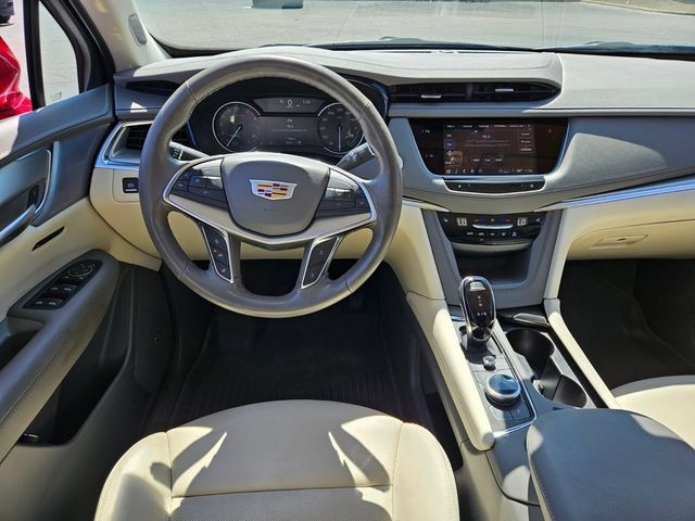 Used 2024 Cadillac XT5 Premium Luxury w/ LPO, Floor Liner Package AWD/4WD image 12