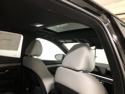 New 2025 Hyundai Santa Cruz Limited image 12