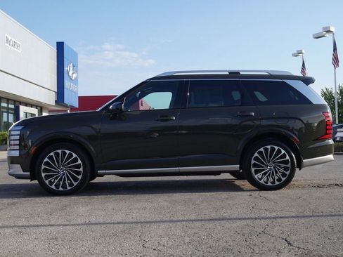 Used 2026 Hyundai Palisade Calligraphy FWD image 12
