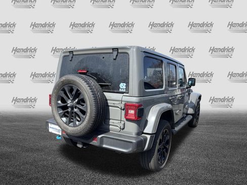 Used 2022 Jeep Wrangler Unlimited Sahara w/ Cold Weather Group image 11