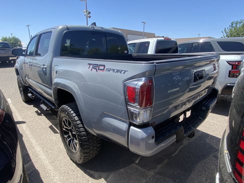 Used 2021 Toyota Tacoma TRD Sport w/ Technology Package RWD image 3