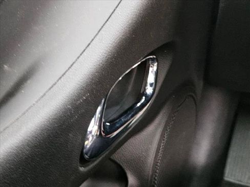 Used 2010 Chevrolet Camaro LT RWD image 15