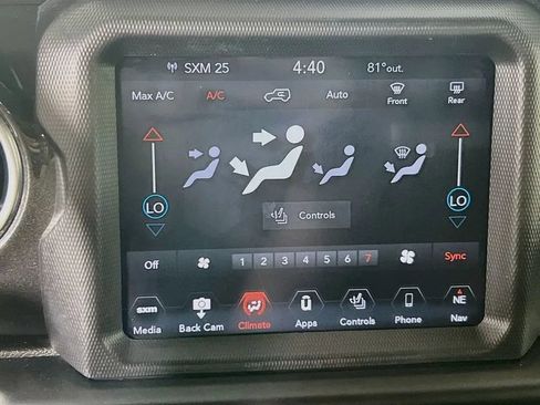 Used 2020 Jeep Wrangler Unlimited Sahara AWD/4WD image 17