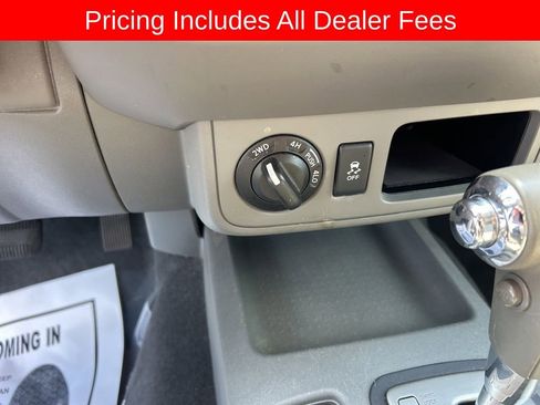 Used 2019 Nissan Frontier SV AWD/4WD image 12