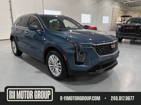 Used 2024 Cadillac XT4 Luxury w/ Cold Weather Package AWD/4WD image 1