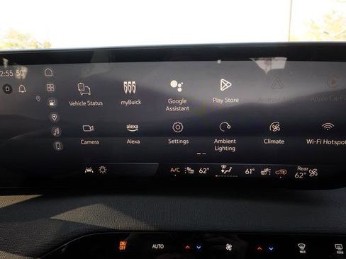 Used 2025 Buick Enclave Preferred image 20