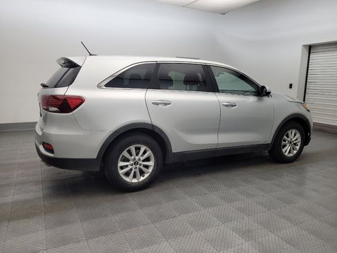 Used 2020 Kia Sorento AWD V6 image 10