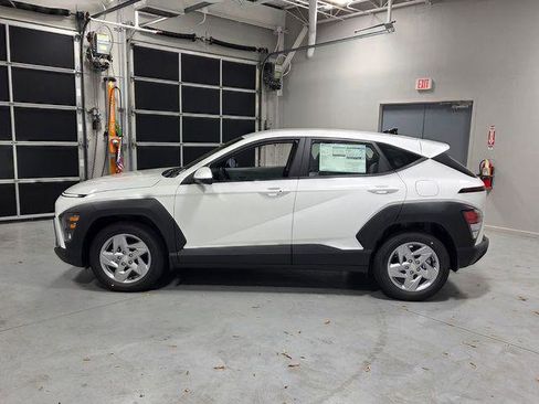 New 2026 Hyundai Kona SE FWD image 4