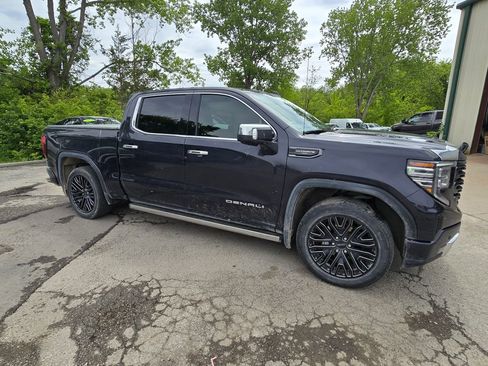 Used 2022 GMC Sierra 1500 Denali Ultimate AWD/4WD image 10