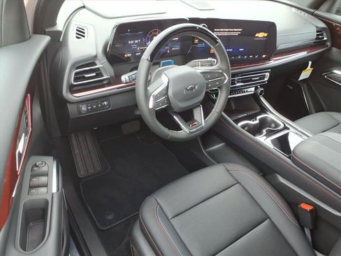 New 2026 Chevrolet Traverse Z71 w/ Enhanced Driving Package AWD/4WD image 13