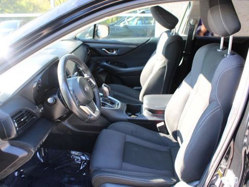 Used 2023 Subaru Outback Premium AWD/4WD image 8