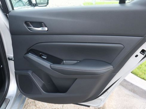 New 2025 Nissan Altima 2.5 SL image 41