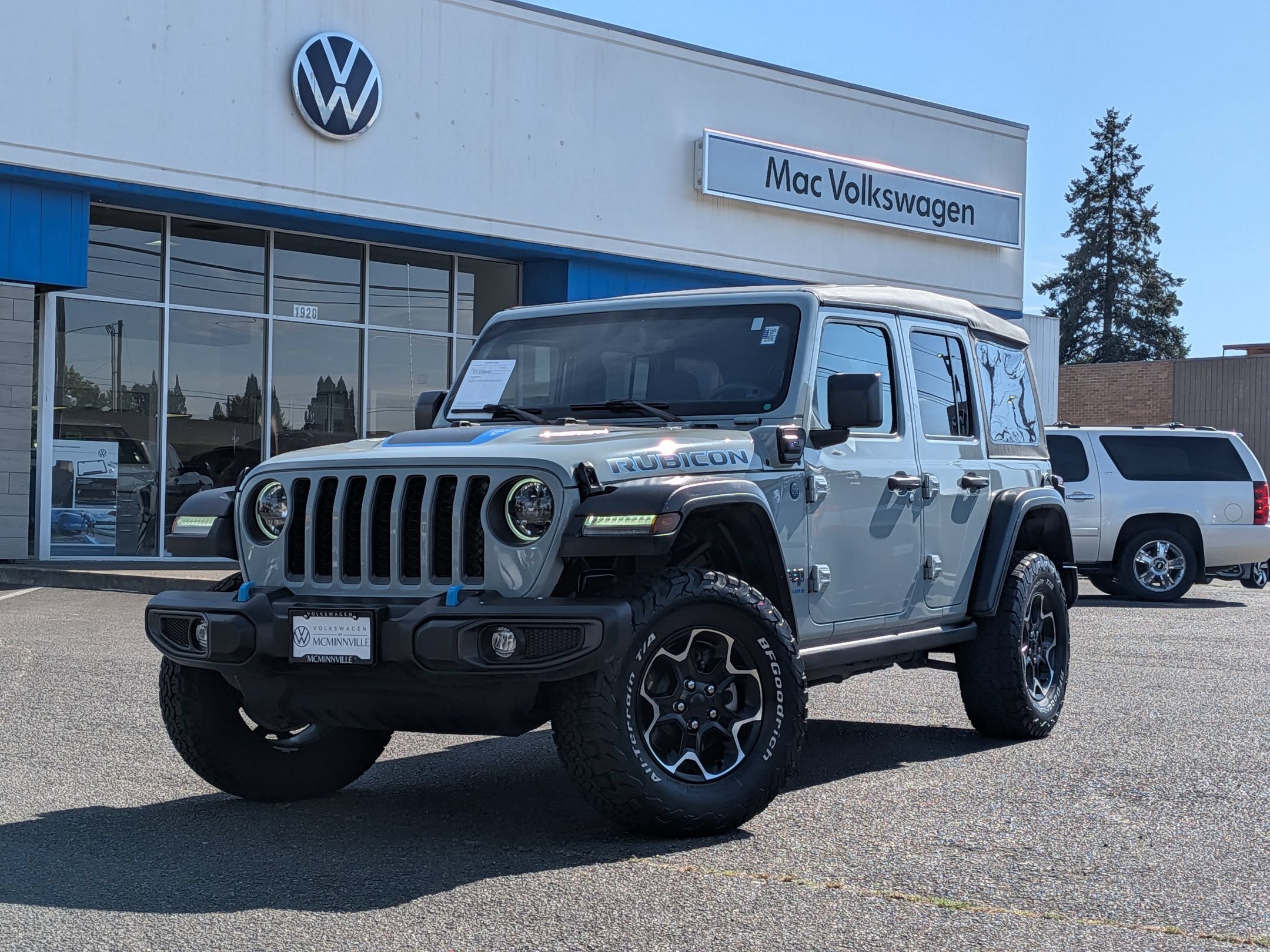 Used 2023 Jeep Wrangler Unlimited Rubicon 4xe AWD/4WD image 1