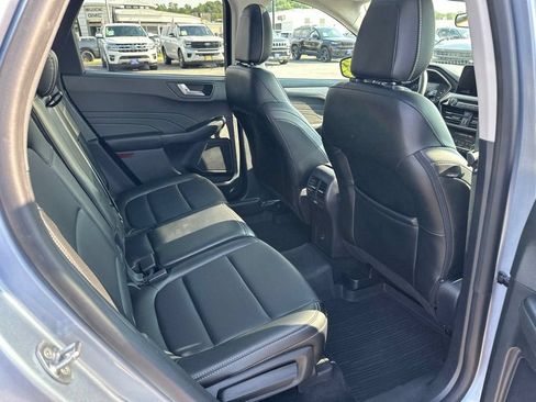 Used 2022 Ford Escape SEL FWD image 11