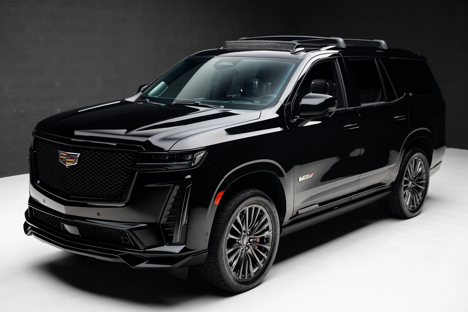 Used 2023 Cadillac Escalade V AWD/4WD image 5