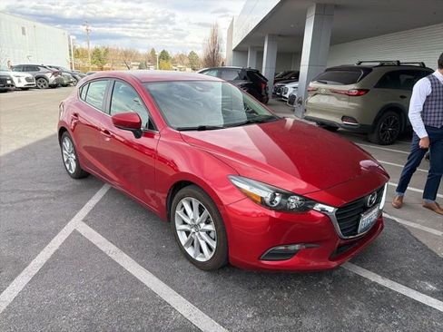 Used 2017 MAZDA MAZDA3 Touring image 2