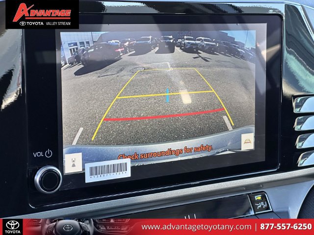 Used 2026 Toyota Camry LE AWD/4WD image 30