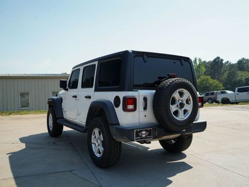 Used 2020 Jeep Wrangler Unlimited Sport S image 4