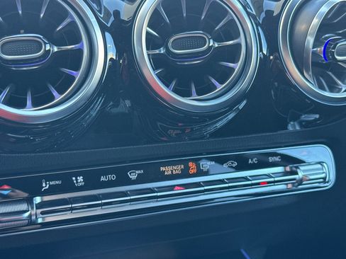 New 2025 Mercedes-Benz GLA 250 4MATIC image 23