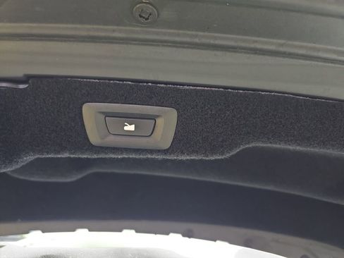 Used 2022 Lucid Air Grand Touring image 16