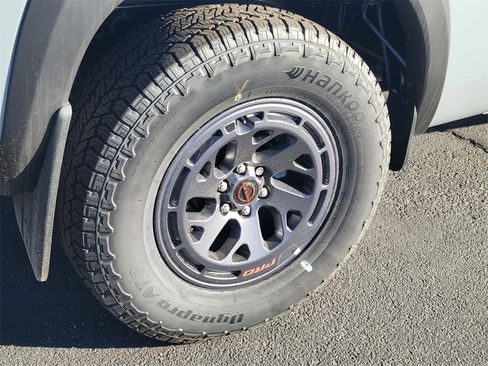 New 2025 Nissan Frontier PRO-4X w/ Pro Premium Package image 3