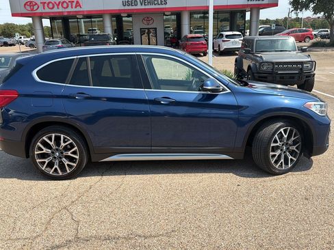 Used 2021 BMW X1 xDrive28i w/ Convenience Package AWD/4WD image 2