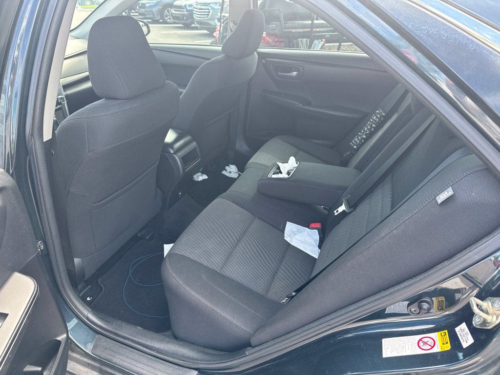 Used 2017 Toyota Camry LE FWD image 12
