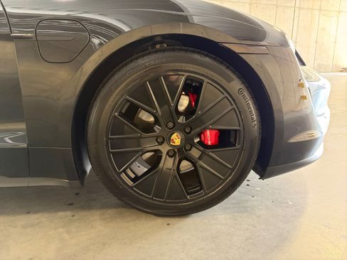 Certified 2024 Porsche Taycan 4S w/ Premium Package AWD/4WD image 19