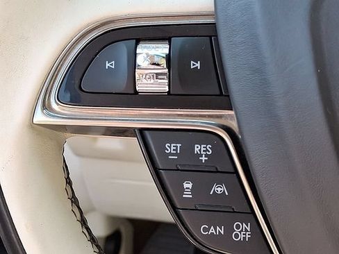 Used 2019 Lincoln Nautilus Black Label AWD/4WD image 13