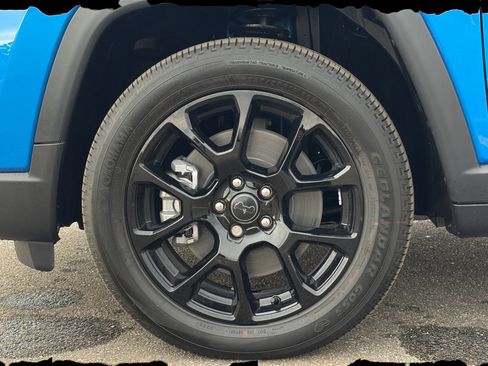 New 2026 Jeep Compass Latitude w/ Quick Order Package 29K image 11