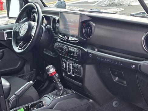 Used 2021 Jeep Wrangler Unlimited Sport image 10