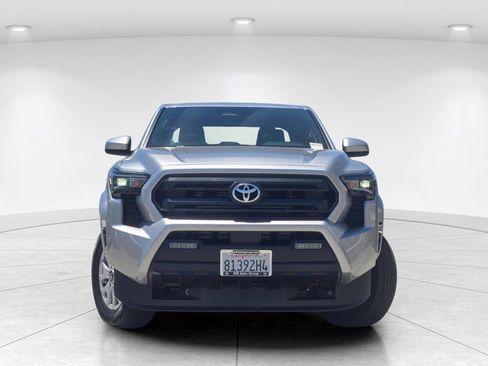 Used 2025 Toyota Tacoma SR5 RWD image 2