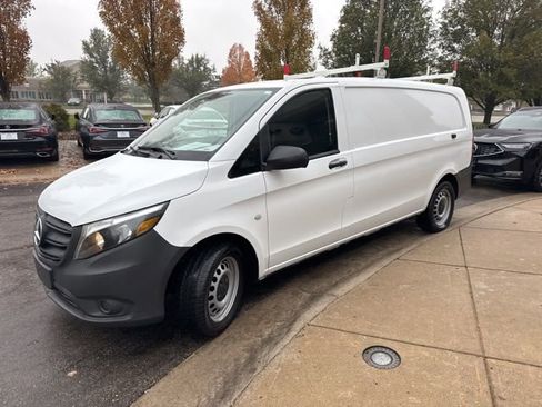 Used 2023 Mercedes-Benz Metris image 7