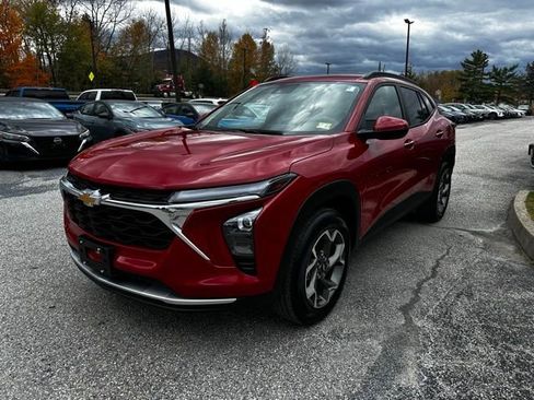 New 2026 Chevrolet Trax LT w/ Driver Confidence Package image 9