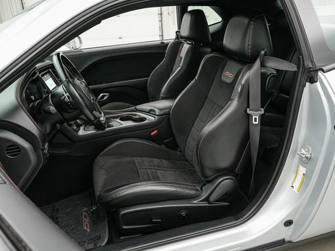 Used 2020 Dodge Challenger R/T image 26