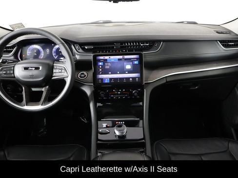 Used 2023 Jeep Grand Cherokee Limited w/ Luxury Tech Group II AWD/4WD image 13