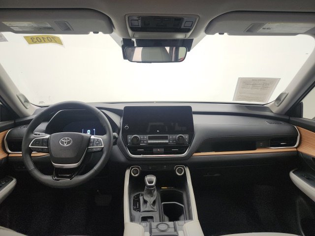 Used 2025 Toyota Grand Highlander FWD image 13