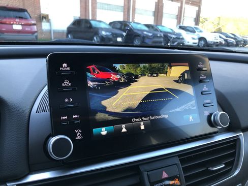 Used 2019 Honda Accord EX image 20