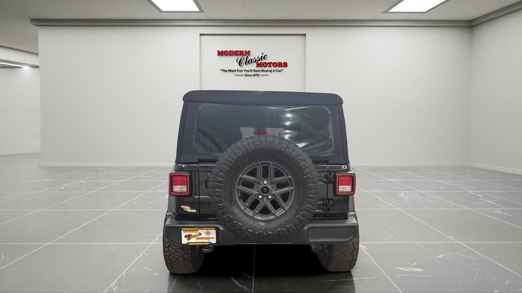 Used 2024 Jeep Wrangler Unlimited Sport AWD/4WD image 6