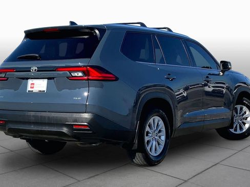 Used 2024 Toyota Grand Highlander AWD image 13