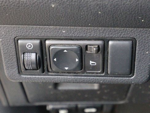 Used 2008 Nissan Versa 1.8 S w/ PWR Pkg image 16