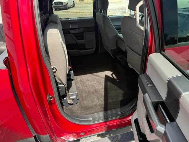 Used 2017 Ford F150 XLT w/ Equipment Group 302A Luxury AWD/4WD image 15